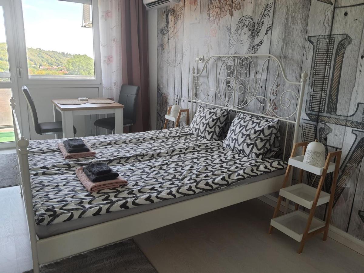 Hegyalja Apartman Miskolc Eksteriør bilde