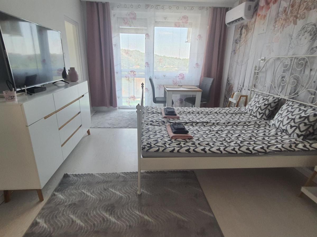 Hegyalja Apartman Miskolc Eksteriør bilde