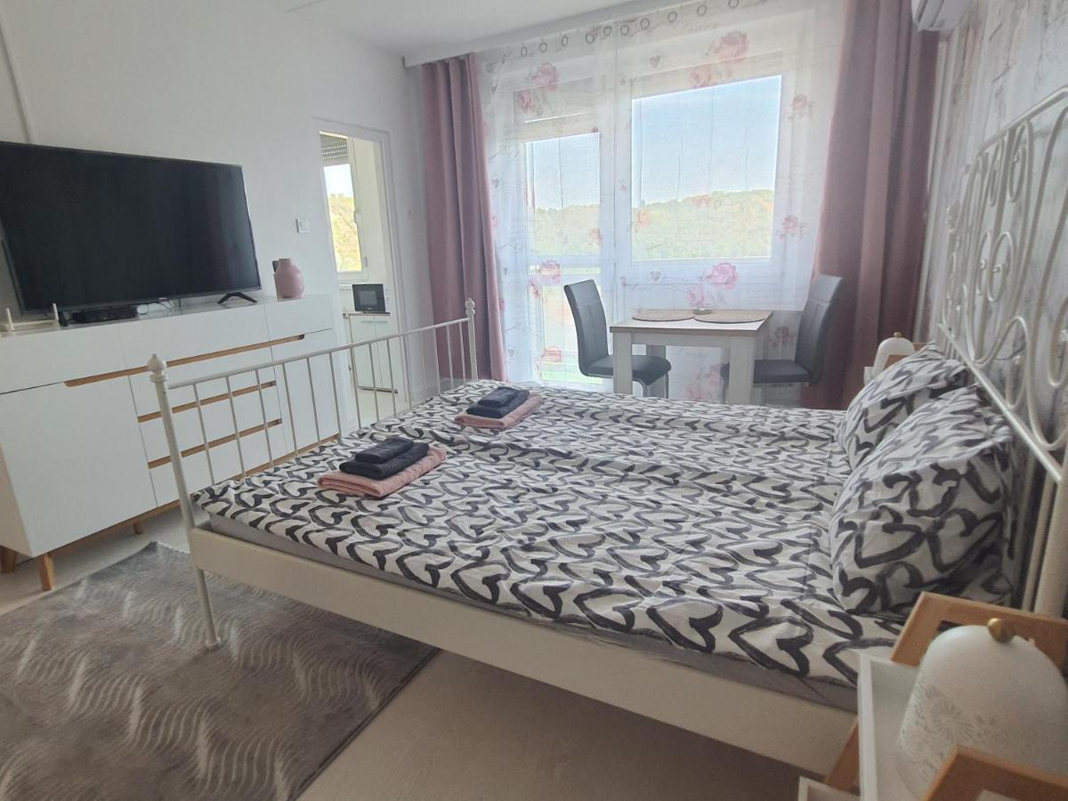 Hegyalja Apartman Miskolc Eksteriør bilde